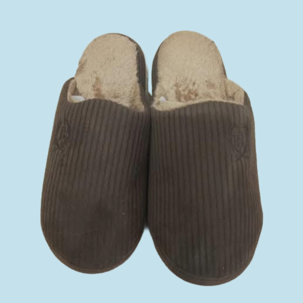 Ανδρικές Χειμερινές Κλασικές Καφέ Παντόφλες Ριπ με γουνίτσα & αντιολισθητικό πάτο slippers-brown