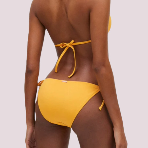 Ysabel Mora Γυναικείο Μαγιό Slip  Κανονικό  δετό με κορδόνι στο πλαϊ  και κέντημα κίτρινο  Swimwear Summer Collection 83132 GOLDEN YELLOW
