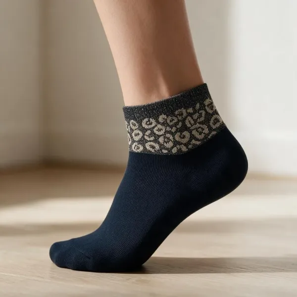Oemen  Γυναικείες Βαμβακερές fashion κάλτσες μέχρι τον αστράγαλο No35-41 μαύρες με λαμπερό γκρί animal print A0834 BLACK