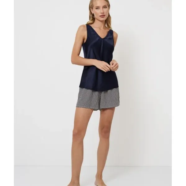 Aruelle Γυναικείο Καλοκαιρινό Σετ Πυτζάμα Babydoll τιραντάκι  μπλέ σκουρο και σορτς με γεωμετρικα σχεδια σε μπεζ χρωμα 100% βισκοζη isobell
