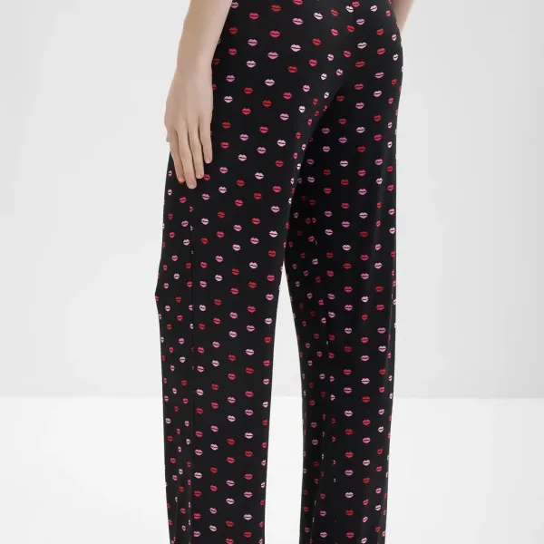 DKNY Γυναικείο set πιτζάμας viscose μαύρη με κόκκινα & ροζ χείλη πουκάμισο με κουμπιά &  παντελόνι ίσιο YI90084