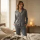Triumph Γυναικεία Πιτζάμα απο Eco vero ύφασμα 100% viscose με Κουμπιά & Μακρύ Παντελόνι  Sea Blue με γεωμετρικά μικροσχέδια Boyfriend Fit PW 10225082 M031/W3