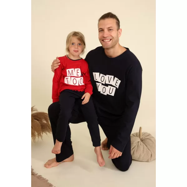 Happy Family Ανδρική Xειμερινή Βαμβακερή Μαύρη Πιτζάμα με Μακρύ Παντελόνι Σχέδιο ''Love You'' AB-XHF719 Happy Family Ανδρική Xειμερινή Βαμβακερή Μαύρη Πιτζάμα με Μακρύ Παντελόνι Σχέδιο ''Love You'' AB-XHF719