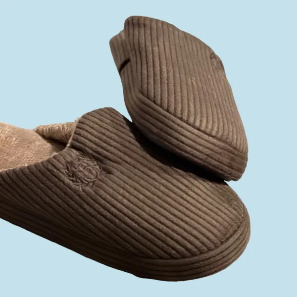 Ανδρικές Χειμερινές Κλασικές Καφέ Παντόφλες Ριπ με γουνίτσα & αντιολισθητικό πάτο slippers-brown Ανδρικές Χειμερινές Κλασικές Καφέ Παντόφλες Ριπ με γουνίτσα & αντιολισθητικό πάτο slippers-brown