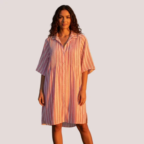 Γυναικείο βαμβακερό καφτάνι πουκαμίσα μέχρι το γόνατο λευκό με σχέδιο φούξια ψαροκόκαλο 24-109 FUCHSIA 