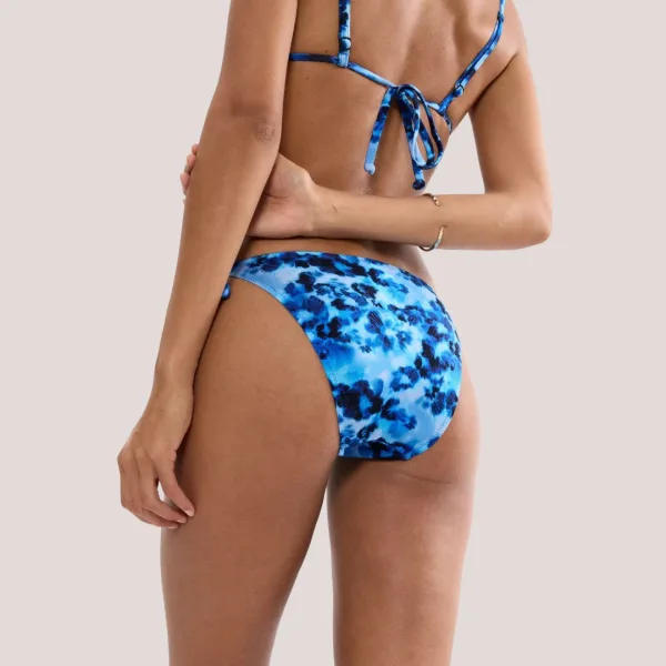 Triumph Γυναικείο Slip δετό μαγιό tai με tie-dye τύπωμα σε αποχρώσεις του μπλέ  10226526.0032/32
