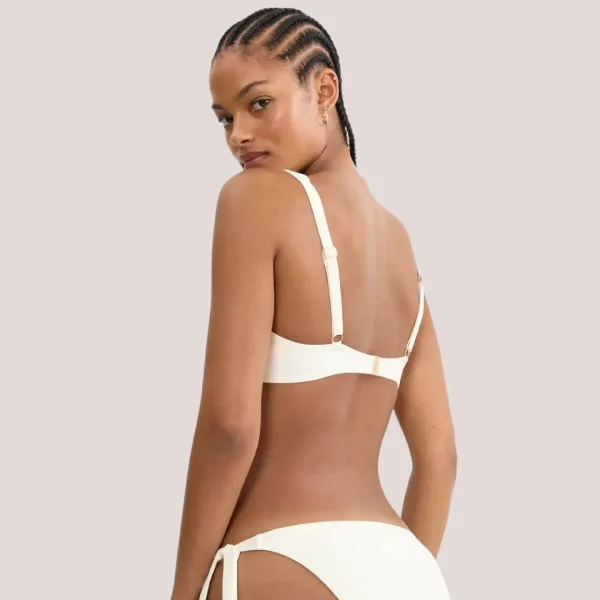 Triumph Γυναικείο μαγιό τοπ σουτιέν με βαθύ ντεκολτέ με ρυθμιζόμενες τιράντες λευκό ανάγλυφο Summer Dune W 10226529 3799/1K