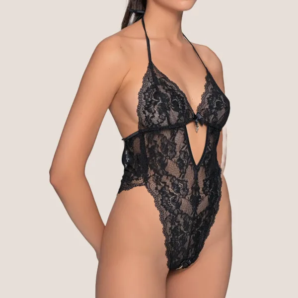 Milena by Paris Γυναικείο Sexy Κορμάκι Μαύρο με Γυαλιστερή Δαντέλα και Ανοιχτό Κάτω 002484 Milena by Paris Γυναικείο Sexy Κορμάκι Μαύρο με Γυαλιστερή Δαντέλα και Ανοιχτό Κάτω 002484