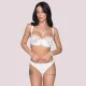 Luna Γυναικείο Στρινγκ Λευκό White με Charm Διαμαντάκια και Δαντέλα Summer Collection Συλλογή Melody 24241 Luna Γυναικείο Στρινγκ Λευκό White με Charm Διαμαντάκια και Δαντέλα Summer Collection Συλλογή Melody 24241