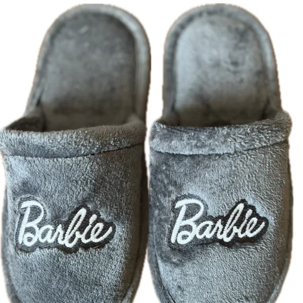 Γυναικείες Παντόφλες  Barbie με αντιολισθητικό πάτο ανοιχτές Γκρί με κέντημα logo Barbie 