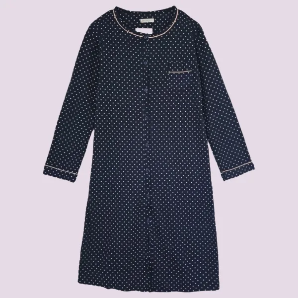 Γυναικείο Χειμερινό κλασικό βαμβακερό fleece νυχτικό με κουμπιά Μπλέ με καρδούλες και διακριτική διακοσμητική τσεπούλα 7198