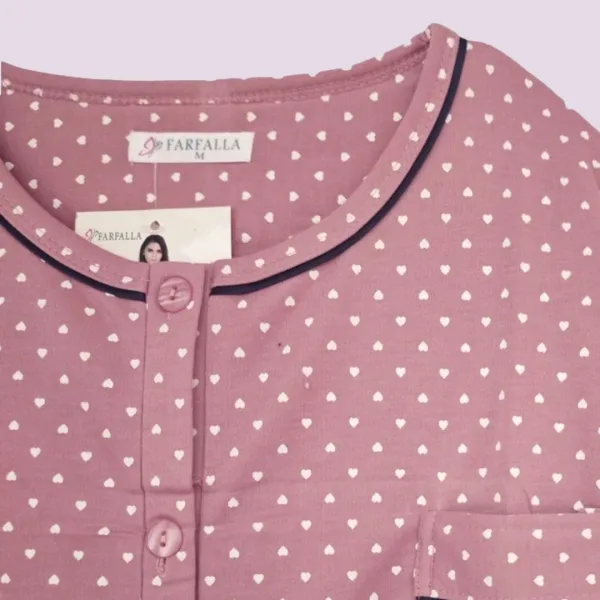 Γυναικείο Χειμερινό κλασικό βαμβακερό fleece νυχτικό με κουμπιά Σκούρο Ροζ με καρδούλες και διακριτική διακοσμητική τσεπούλα 7198