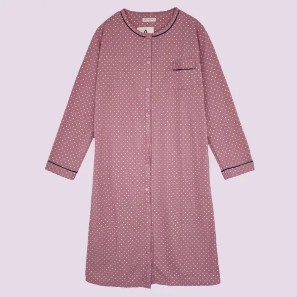 Γυναικείο Χειμερινό κλασικό βαμβακερό fleece νυχτικό με κουμπιά Σκούρο Ροζ με καρδούλες και διακριτική διακοσμητική τσεπούλα 7198