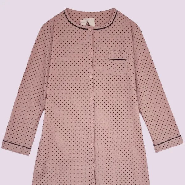 Γυναικείο Χειμερινό κλασικό βαμβακερό fleece νυχτικό με κουμπιά Ροζ με καρδούλες και διακριτική διακοσμητική τσεπούλα 7198