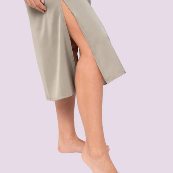 Muydemi Hello Dreamers Γυναικείo σατέν μακρύ νυχτικό χακί αμάνικο με δαντέλα  210049