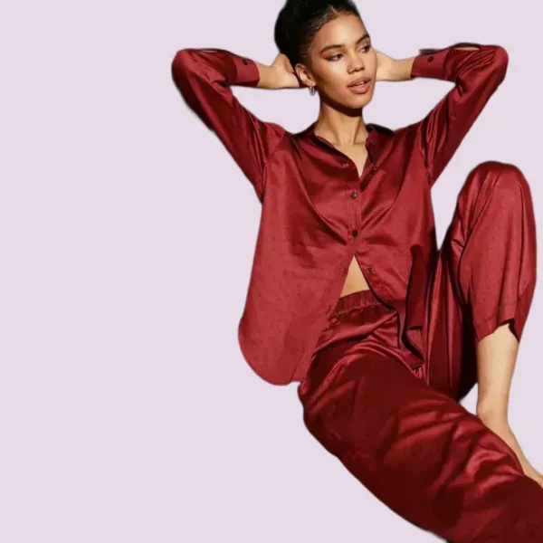 Aruelle Γυναικείο σετ πιτζάμας 100% Cotton πολυτελείας μπορντώ με κουμπιά & μακρύ παντελόνι σχεδιο καρδουλες Vittoria 