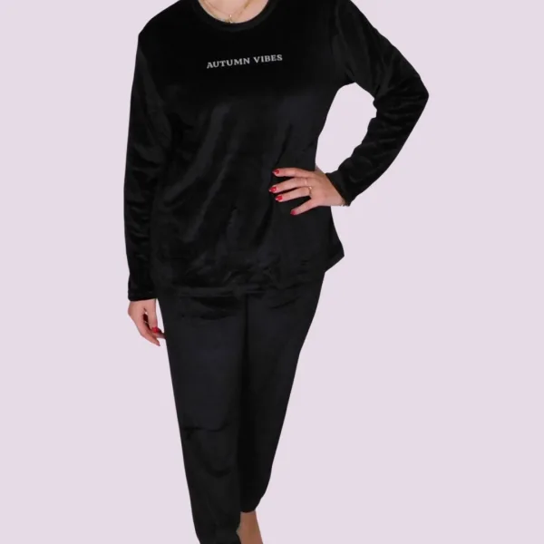 Mihra γυναικεία Μαύρη βελούδινη πιτζάμα autumn vibes 13165-13 Black Mihra γυναικεία Μαύρη βελούδινη πιτζάμα autumn vibes 13165-13 Black
