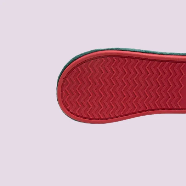 Ysabel Mora γυναικείες Χριστουγεννιάτικες Παντόφλες 44050  I am not Santa Elf