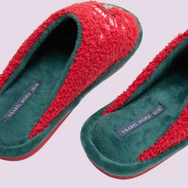 Ysabel Mora γυναικείες Χριστουγεννιάτικες Παντόφλες 44050  I am not Santa Elf