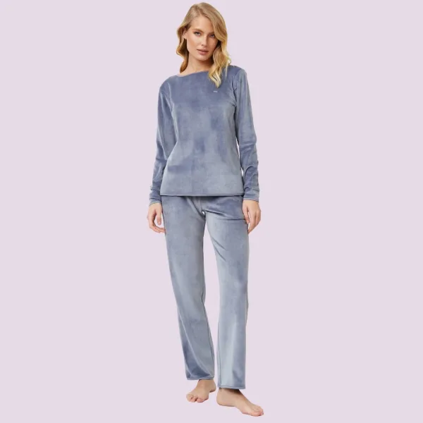 Aruelle Γυναικείο σετ πιτζάμας Homewear ultra soft βελούδο Μπλέ γαλάζιο 39.01.23.673 Dream with us Francine Aruelle Γυναικείο σετ πιτζάμας Homewear ultra soft βελούδο Μπλέ γαλάζιο 39.01.23.673 Dream with us Francine