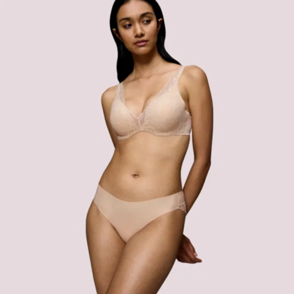 Triumph Γυναικείο Σουτιέν Body Make Up Χωρίς Μπανέλα Με Ελαφριά Επένδυση & δαντέλα The Illusion Collection Μπεζ 10219710-00NZ Triumph Γυναικείο Σουτιέν Body Make Up Χωρίς Μπανέλα Με Ελαφριά Επένδυση & δαντέλα The Illusion Collection Μπεζ 10219710-00NZ