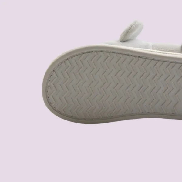 Ysabel Mora Γυναικείες Παντόφλες Μαιμουδάκι κλειστές γκρί 34038 unico Ysabel Mora Γυναικείες Παντόφλες Μαιμουδάκι κλειστές γκρί 34038 unico